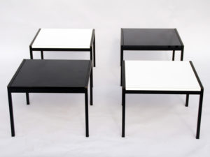 QUATRE TABLES FORMANT TABLE BASSE DE CHARLES BERNARD